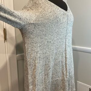 NWT Lane Bryant Sweater in Size 2X or Plus 18-20, Classic V-Neck Oatmeal, Gray